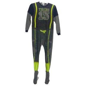 🌞 Circo One piece footsie pjs Tiger 15 zips up leg to chest boys size M